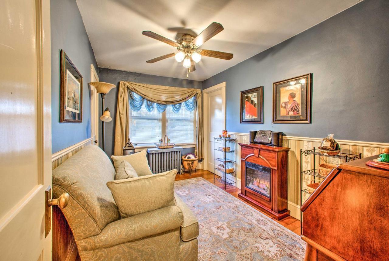 Whimsical Lancaster House With Porch Near Amish Farm Villa Bagian luar foto